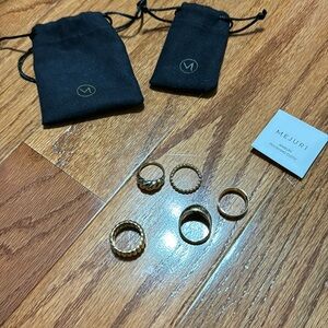 Bundle of Mejuri rings